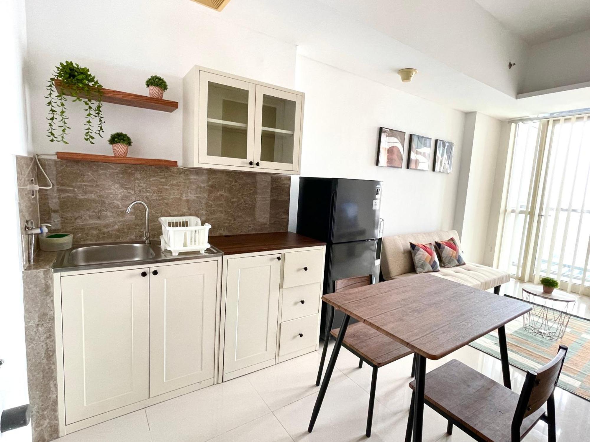 2Br The Linden Apartment, Marvel City Mall, Apartemen Pusat Kota Surabaya Exterior photo